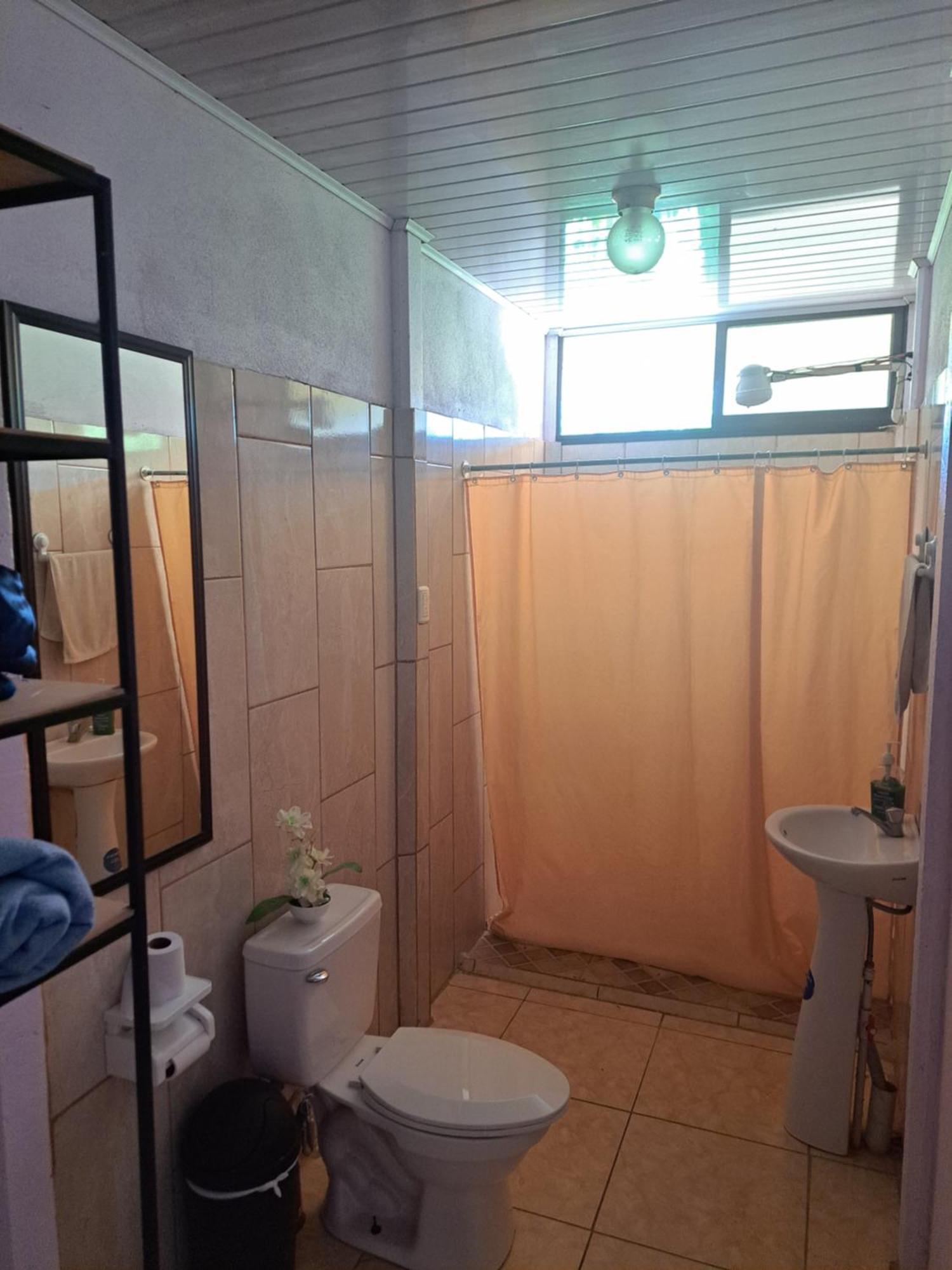 Hospedaje Luis & Ana Pejibaye Номер фото
